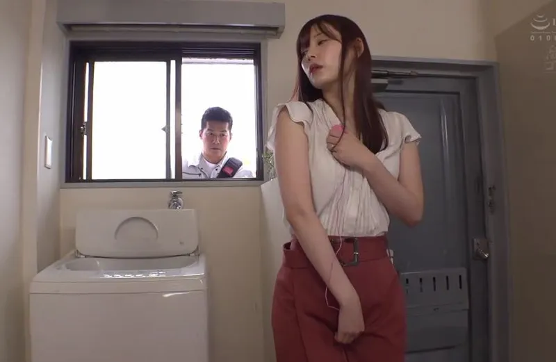 Bị người chồng hờ hửng cô vợ phang với anh kỹ thuật chung cư đến mang bầu